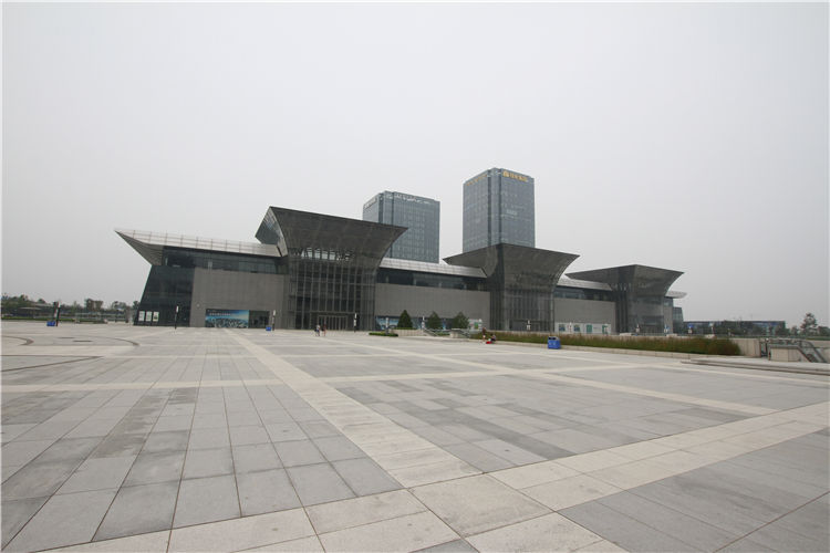 濟南綠地廣場(chǎng)